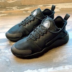 Nike Womens Air Huarache Run Ultra